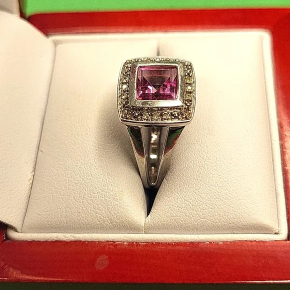 Pink Halo Ring with Accent Stones - Picture 4 of 7